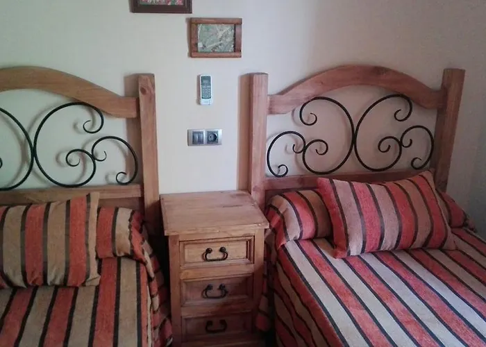 Alojamiento Turistico Rural El Yelmo